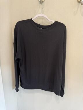 Vuori Black Long Sleeve Shirt Size Large